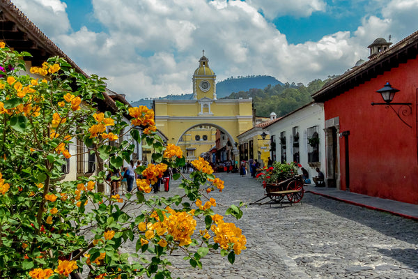 COLORFUL ANTIGUA